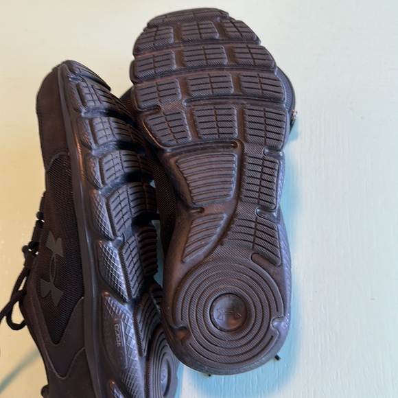 Under Armour charged black sneakers size 7 US - Picture 4 of 6